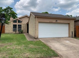 11710 Zarroll Dr, Houston, TX 77099