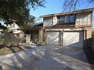 10519 Chapel Hill Dr, Houston, TX 77099