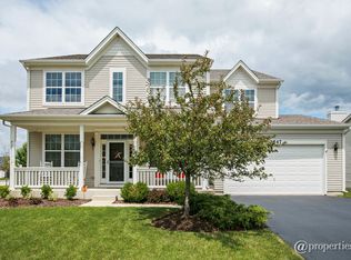 2547 Bluewater Dr, Wauconda, IL 60084