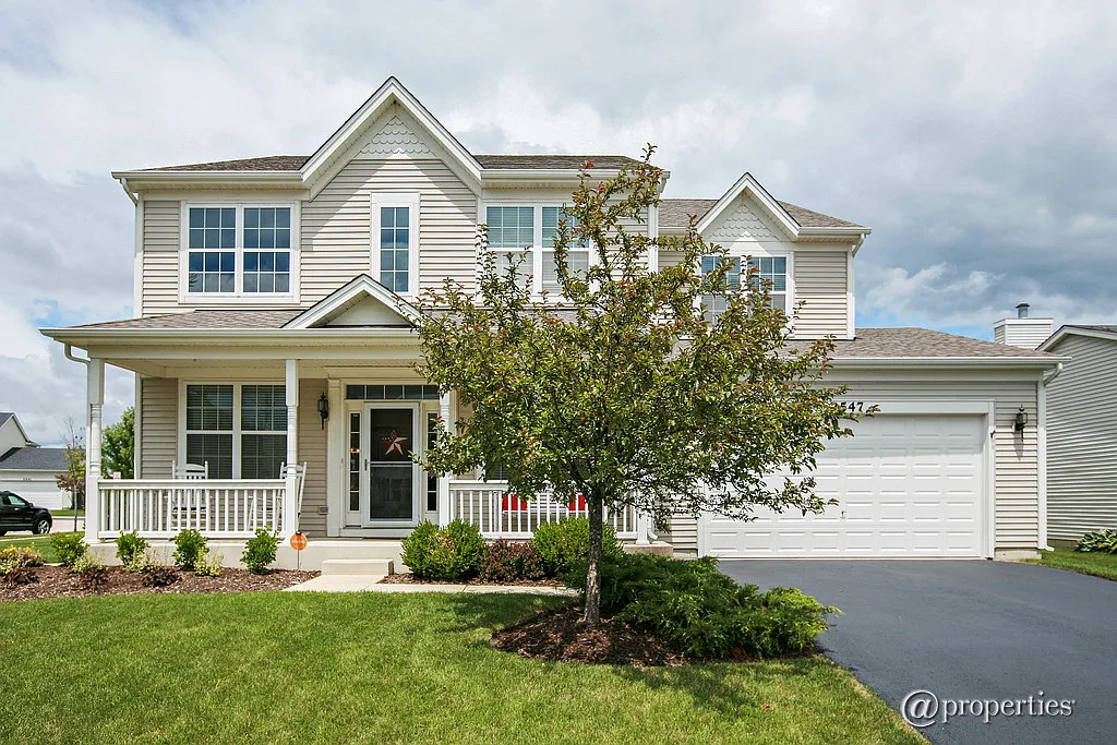 2547 Bluewater Dr photo 1