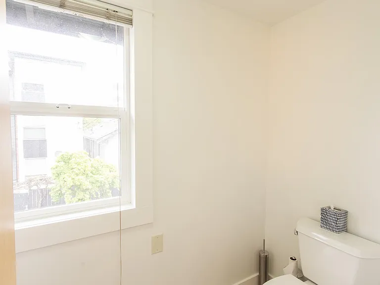 1208 E Barclay Ct — Photo 22
