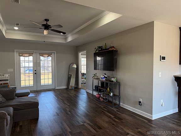 4th image of 110 Longleaf Ln