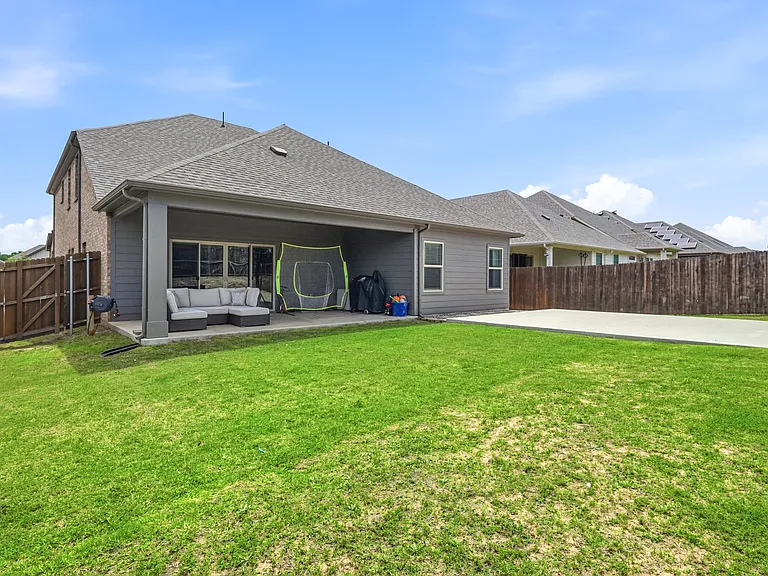 480 Pebble Brook Ln — Photo 34