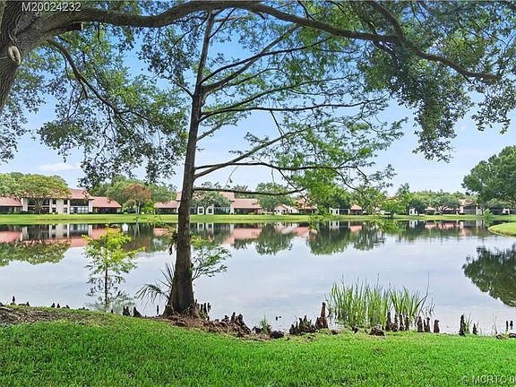 2nd image of 6100 SE Martinique Dr APT 101