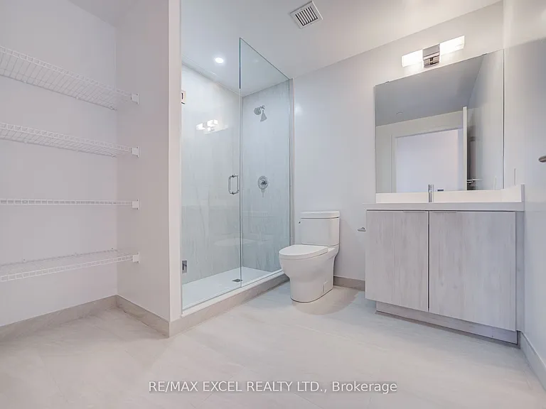 5858 Yonge St #1011 — Photo 23