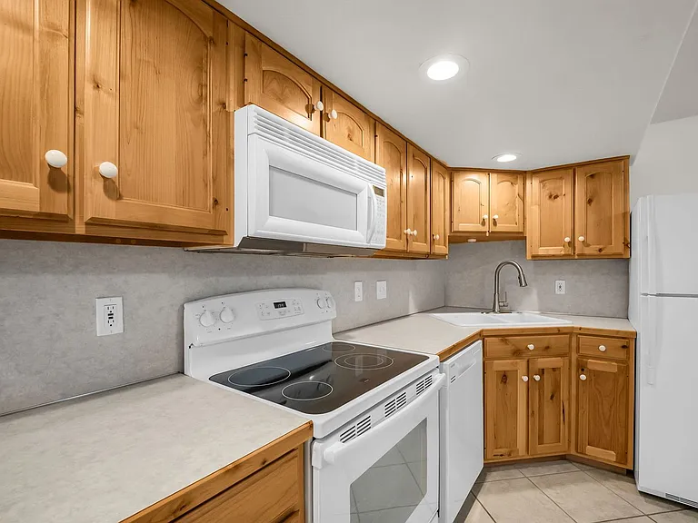 1429 W Flint Meadow Dr — Photo 27