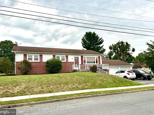 766 Middle St, Chambersburg, PA 17201