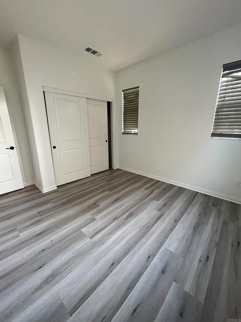 4 bed, 2315 sqft, $5,200 — Photo 4