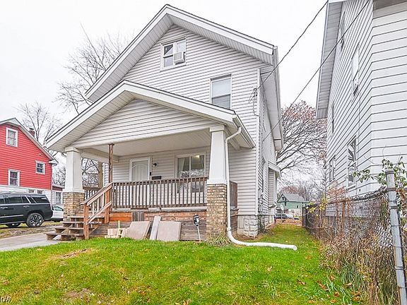 3rd image of 435 Margaret St