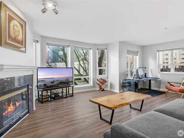 3028 Western Avenue #110, Seattle, WA 98121