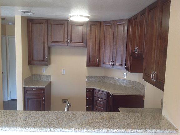 2nd image of 13050 Sycamore Village Dr