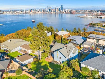 2301 37th Avenue SW, Seattle, WA, 98126