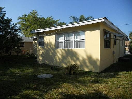 2nd image of 110 NW 13th Ave