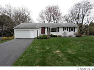 174 Cloverland Dr, Rochester, NY 14610