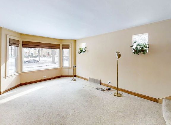 5th image of 3032 N 78th Ave