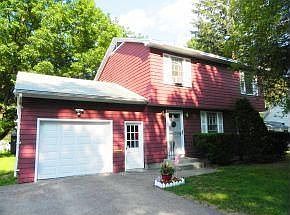 1st image of 31 Bates Dr