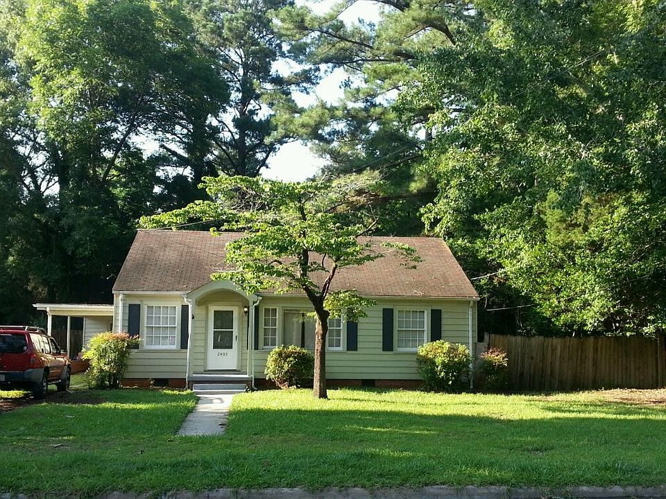 1st image of 2405 E 3rd St