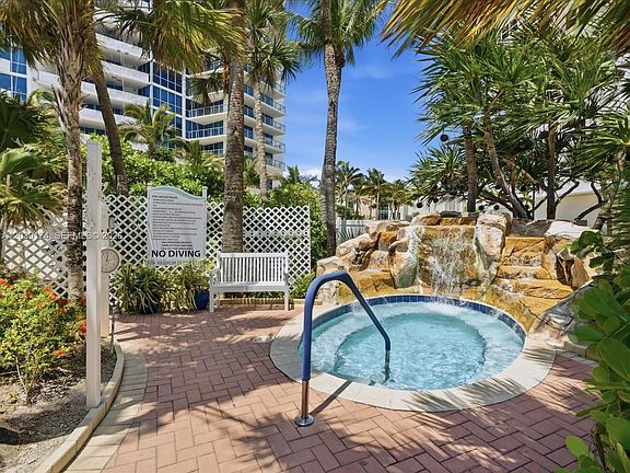 4th image of 3000 S Ocean Dr APT 718