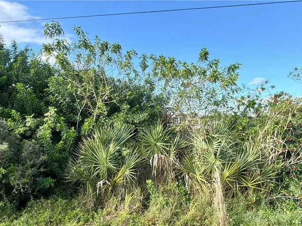 4106 11th St W, Lehigh Acres, FL 33971
