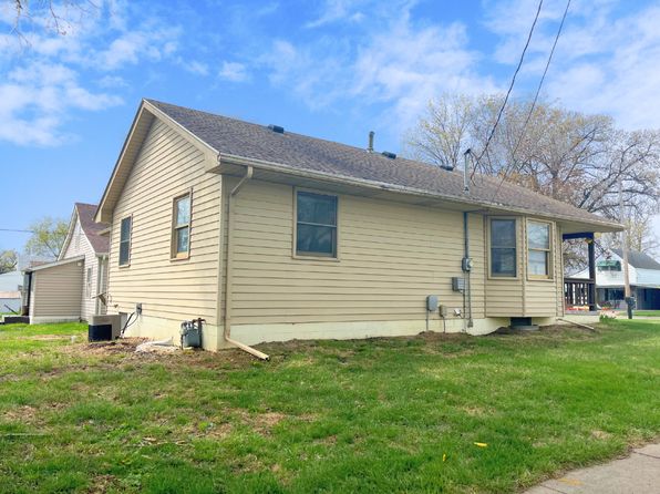 201 S Vine St, Glenwood, IA 51534