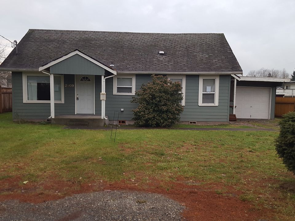 1st image of 2809 O St SE