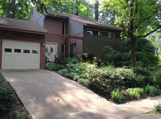 9508 Linden Ave, Bethesda, MD 20814