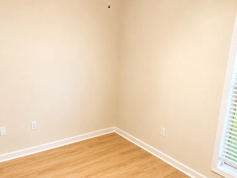 136 Cedar Spring Cir — Photo 10