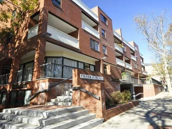 20 Central St APT 210, Salem, MA 01970