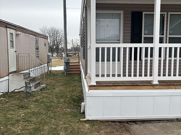 2nd image of 993 Michigan Ave E #D11