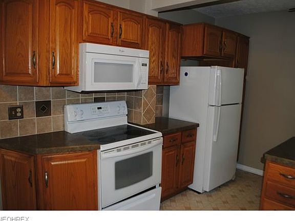 2nd image of 2046 12th St