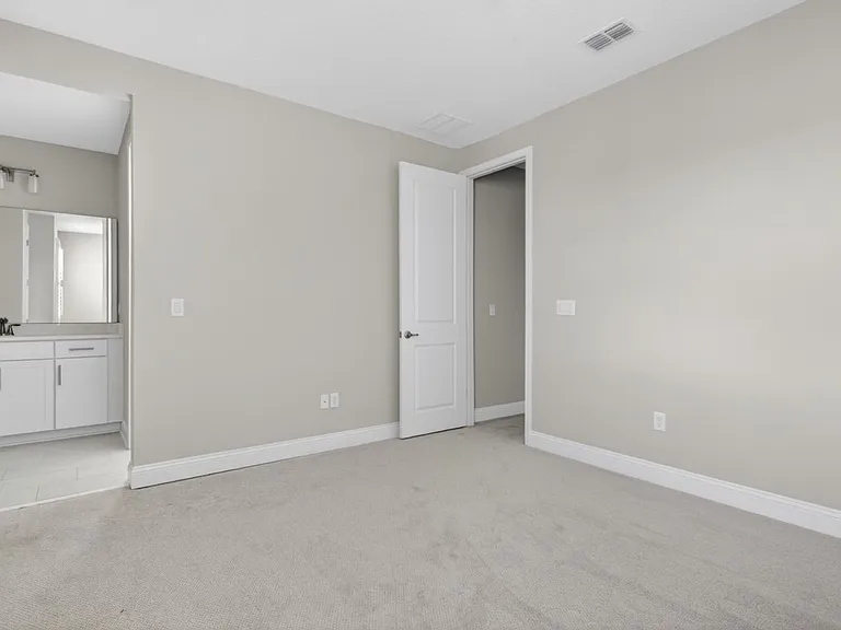 527 Marquesa Cir — Photo 26