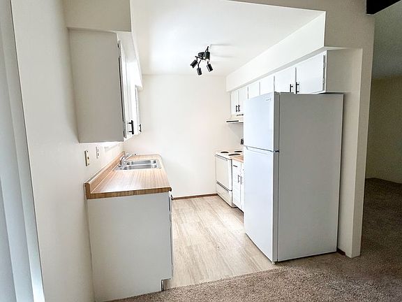 5th image of 1800 Sargent Ave #1804