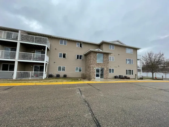 880 Lyn Way Unit 207, Hastings, MN 55033