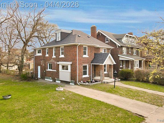 3rd image of 1517 Edison St