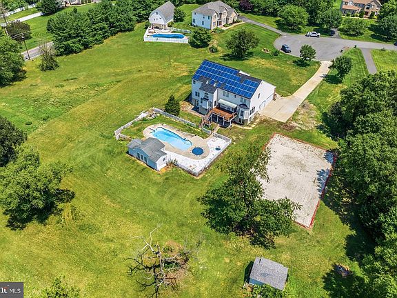5th image of 6 Sunset Ct