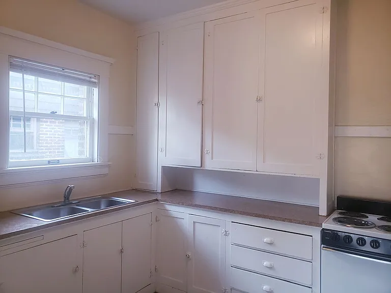 207 Yakima St — Photo 34