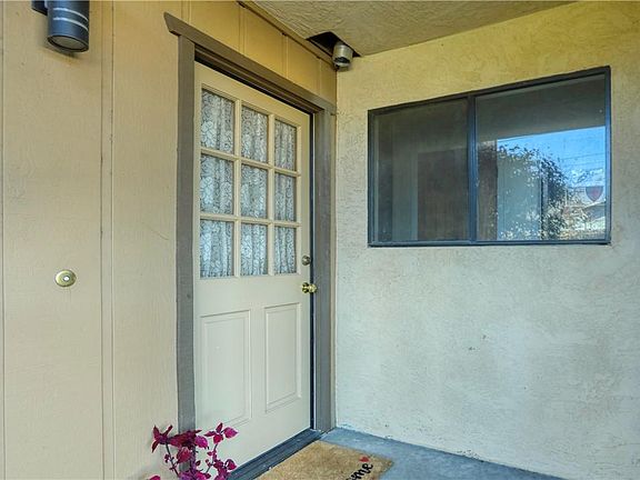3rd image of 1219 Farroll Ave #A