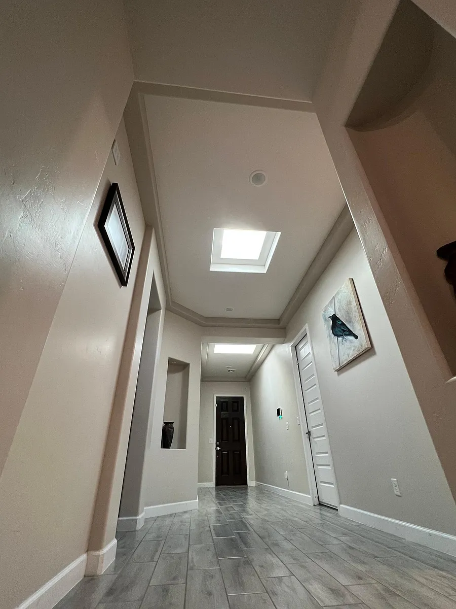 Building Photo - 6853 Cassini Ave