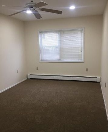 4th image of 151 Harrison Ave Floor 1