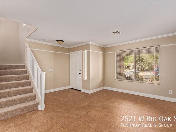 4th image of 2521 W Big Oak St