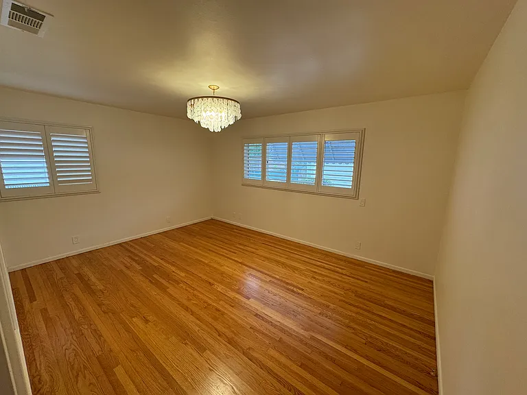2195 S Los Robles Ave — Photo 8