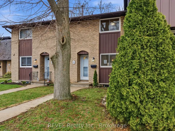 151 Linwell Rd #15, Saint Catharines, ON L2N 6P3