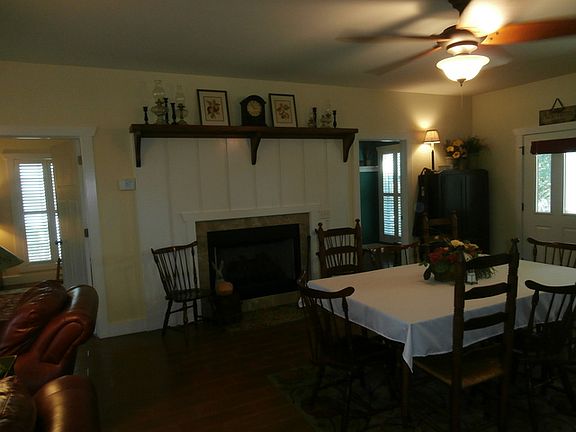 3rd image of 24849 Louisville Rd