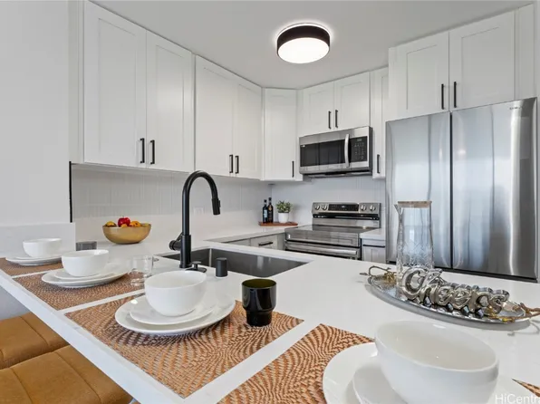 98-410 Koauka Loop APT 16C, Aiea, HI 96701