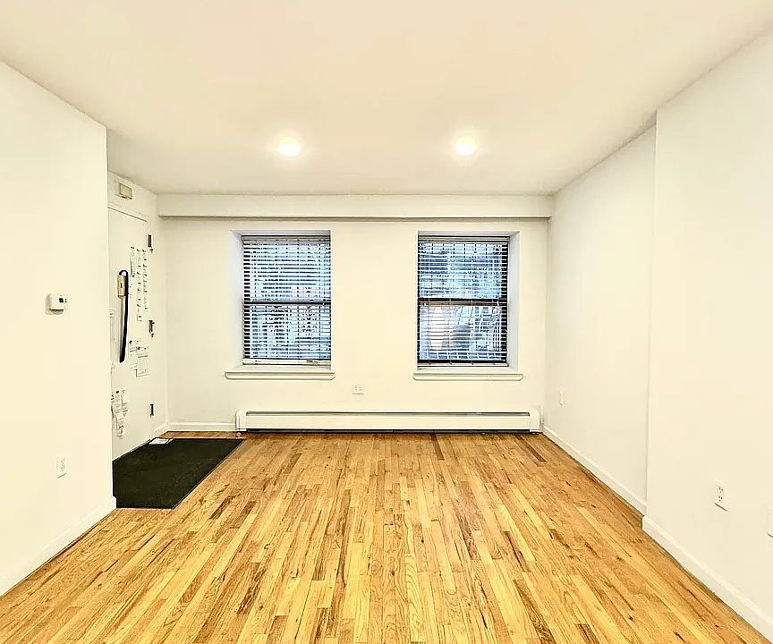 1st image of 46 E 126th St