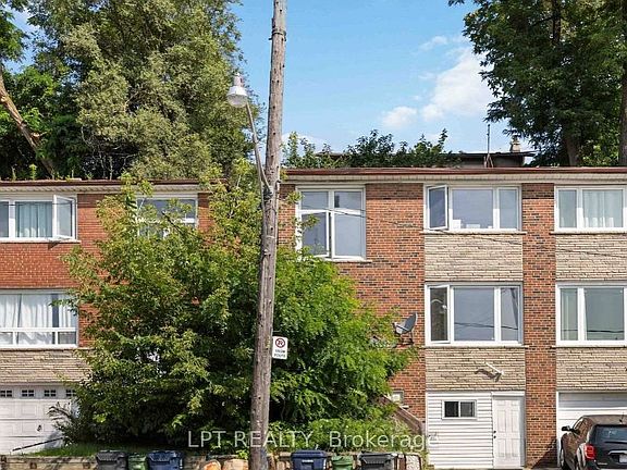 2nd image of 1344 Davenport Rd