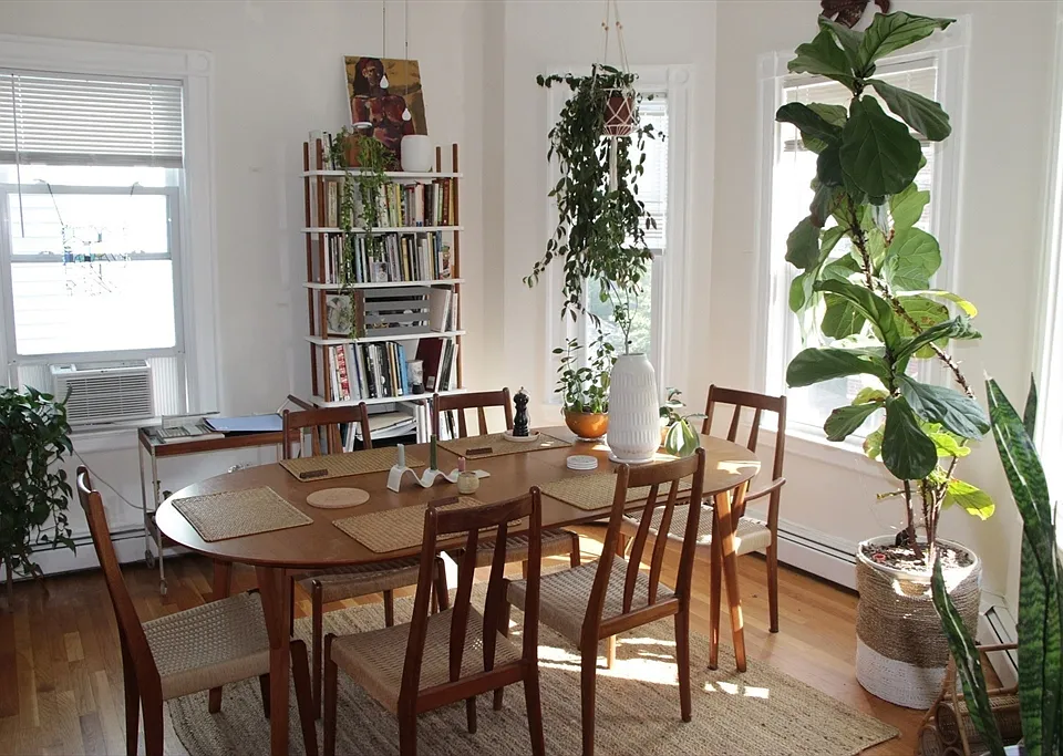 15 Arcola St #2