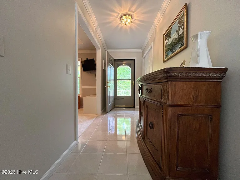100 Bridle Path Cir — Photo 3