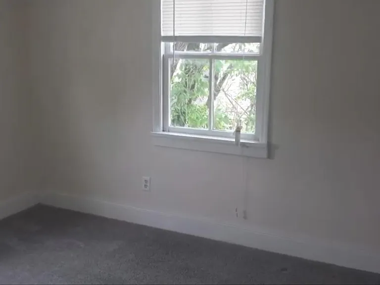 5939 Larue St — Photo 11