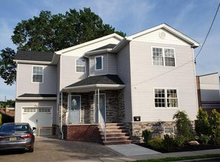 10 William St, Wallington, NJ 07057